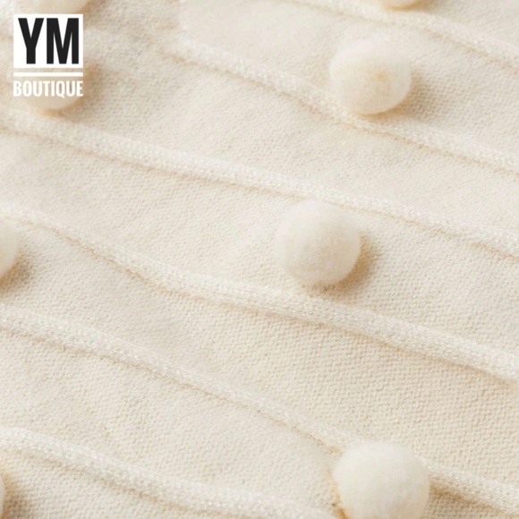 🔥1 Left🔥Pompom Bell sleeve sweater - Picture 3 of 3